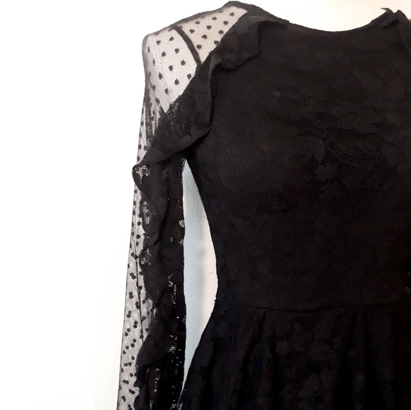 City Triangles Black Lace Ruffle Sleeve A-Line Dress - Junior's Size 1 - Picture 7 of 10